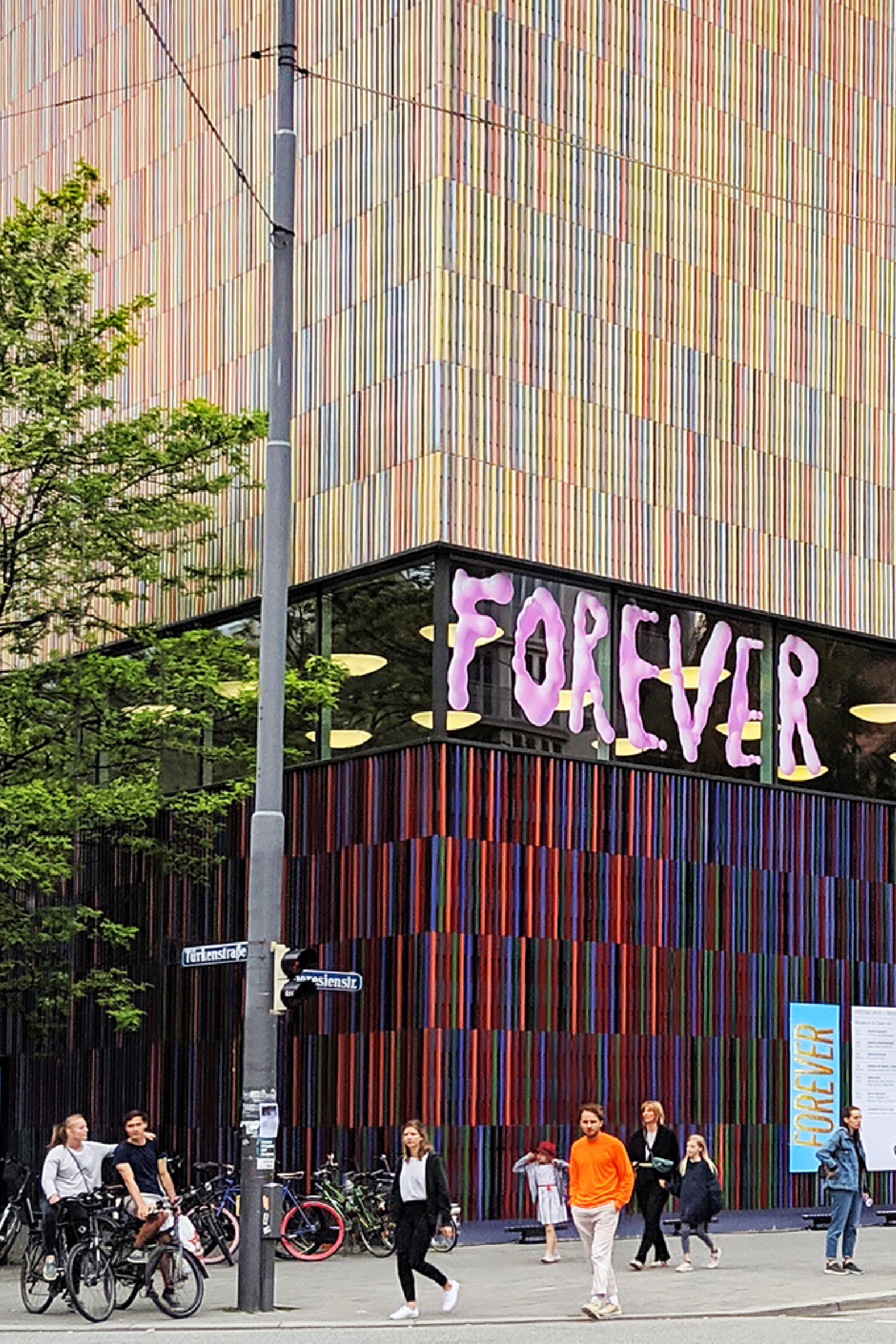 "Forever" in big letters on the surface of the Museum Brandhorst.